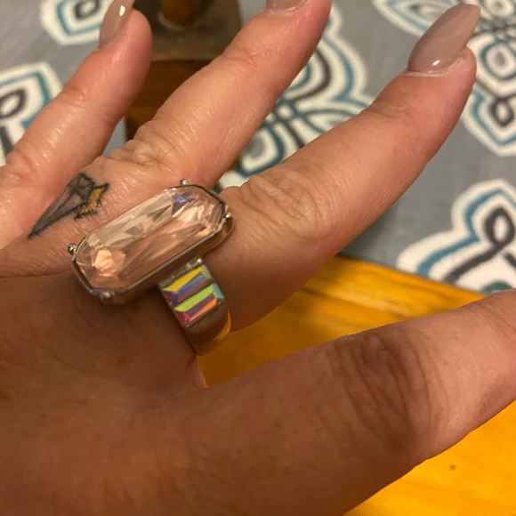 Guess ring - Picture 5 of 7